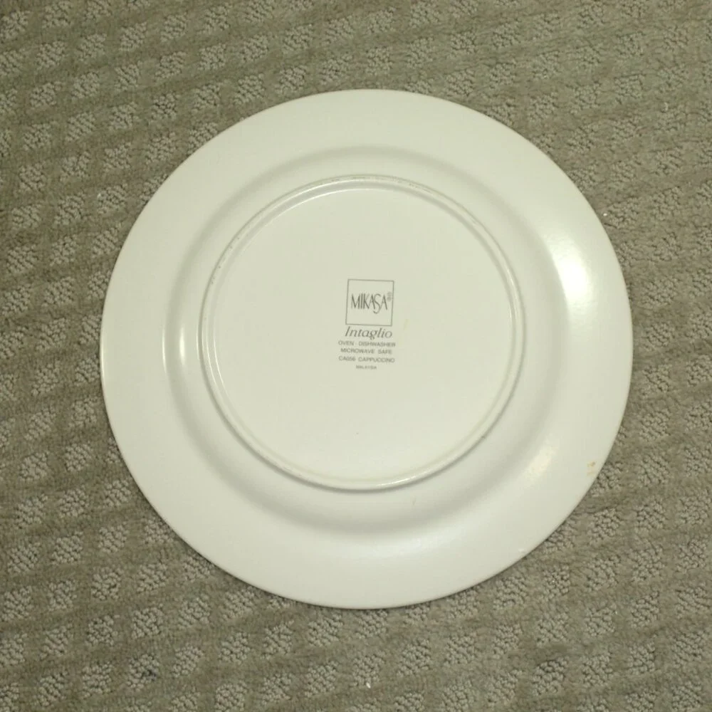 Vintage Mikasa Intaglio CA056 Cappuccino Set of 3  11 In Dinner Plates